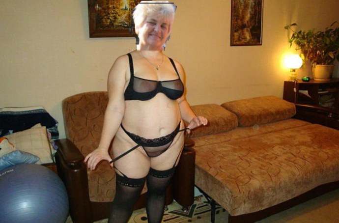 Старые женщины в эротическом белье