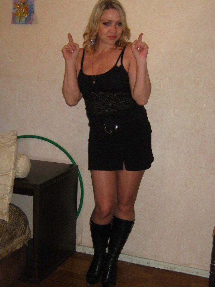 Пожилая дама ищет послушного