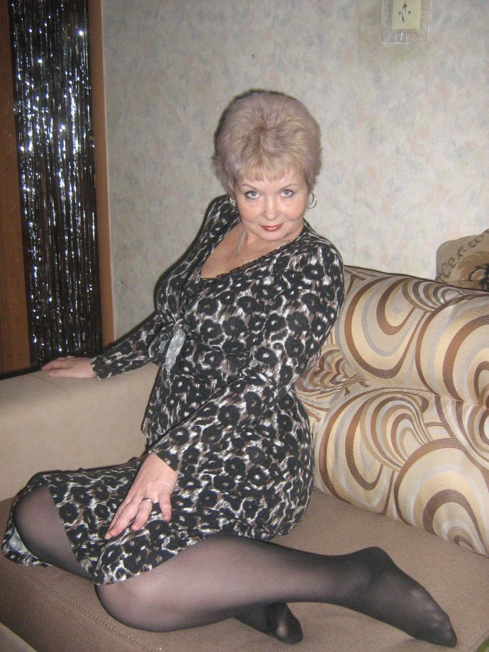 Женщина ищет водителя мужчину