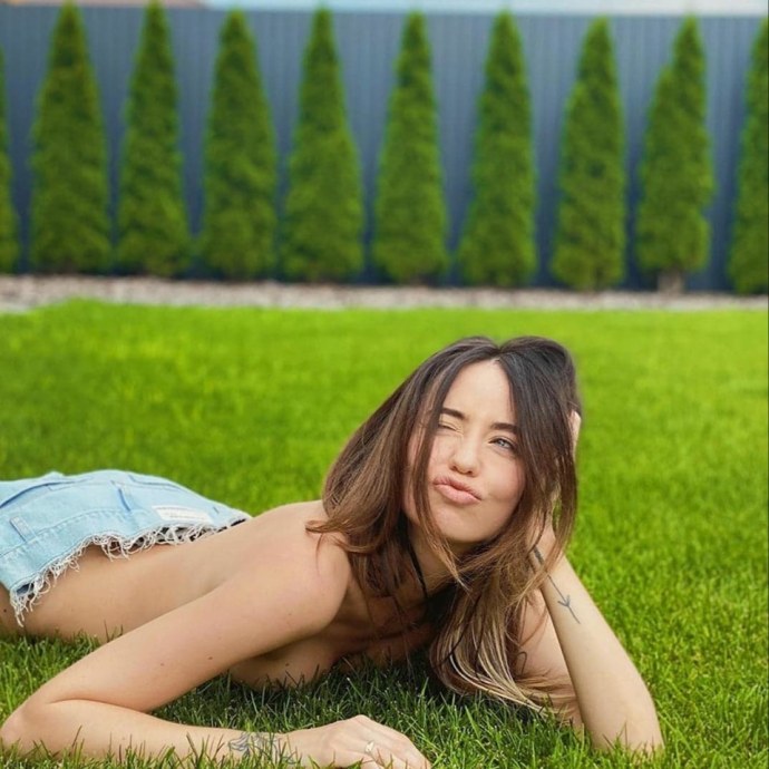 Надя Дорофеева плэйбой