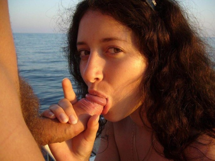 Шикарный отсос на пляже