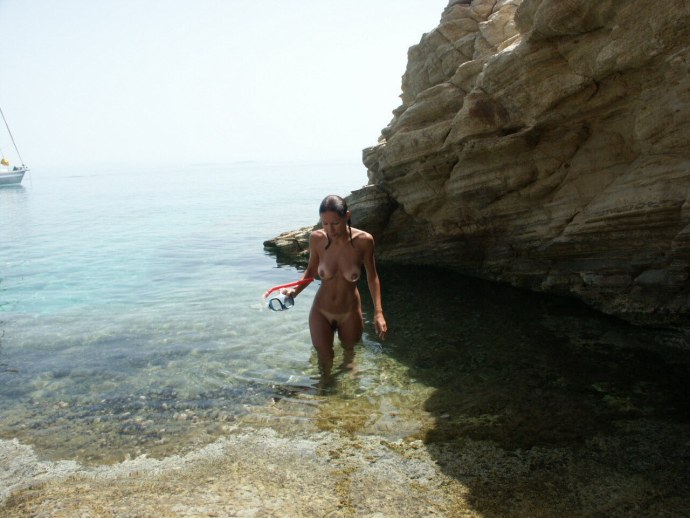 Дикий пляж подсмотренно