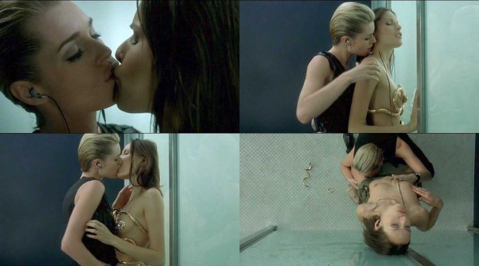 Ребекка Ромейн стриптиз