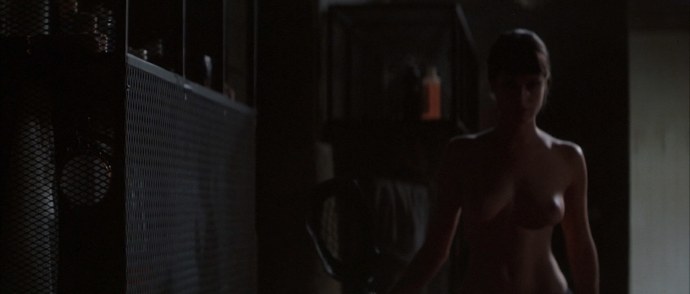 Ребекка Ромейн в фильме голая