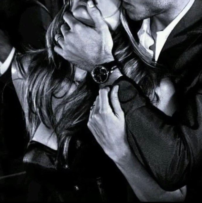 За волосы сзади фото