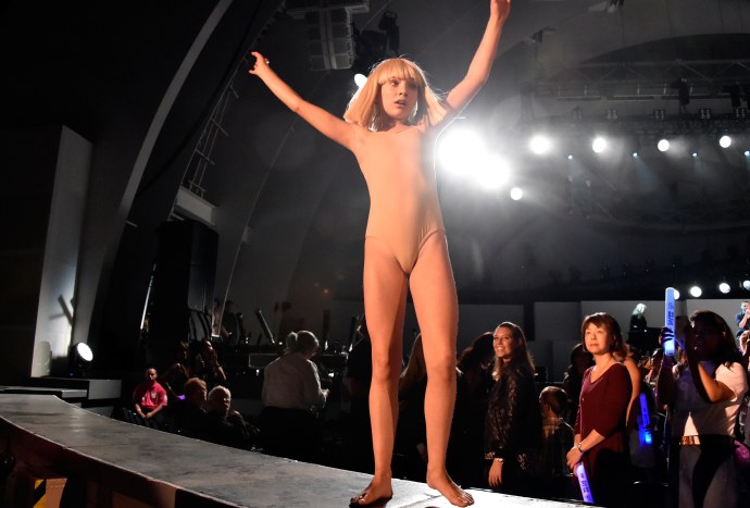 Мэдди в оргазме