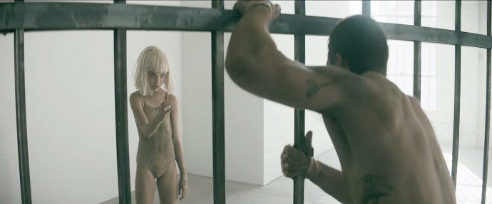 Вагина Дженнет маккарди