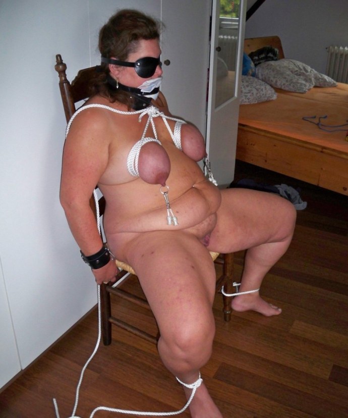 Связанные старухи бдсм