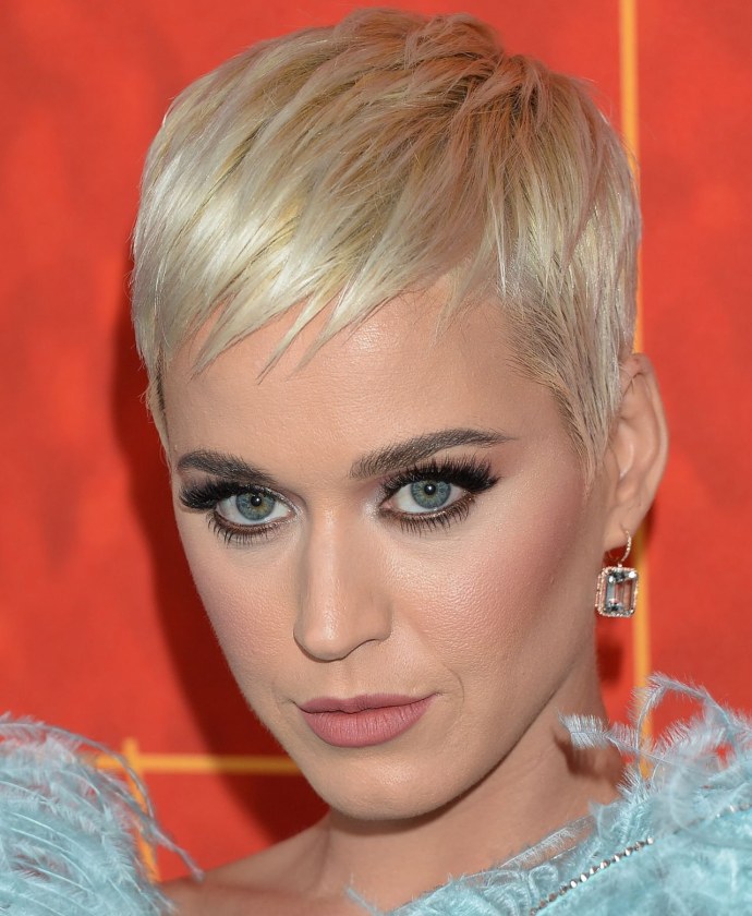 Кэти Перри с короткой стрижкой