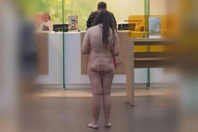 Алексис Брилл секретарша