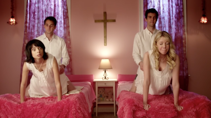 Эдди Макклинток голый