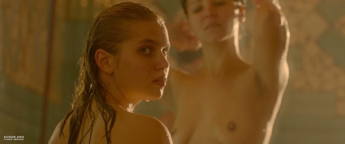 Дженнифер Моррисон сиськи