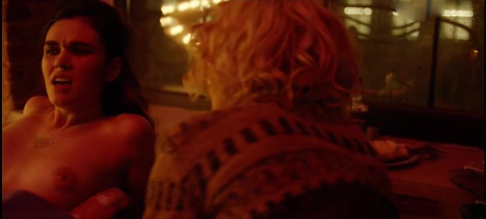 Юлия Хлынина голая ЗКД