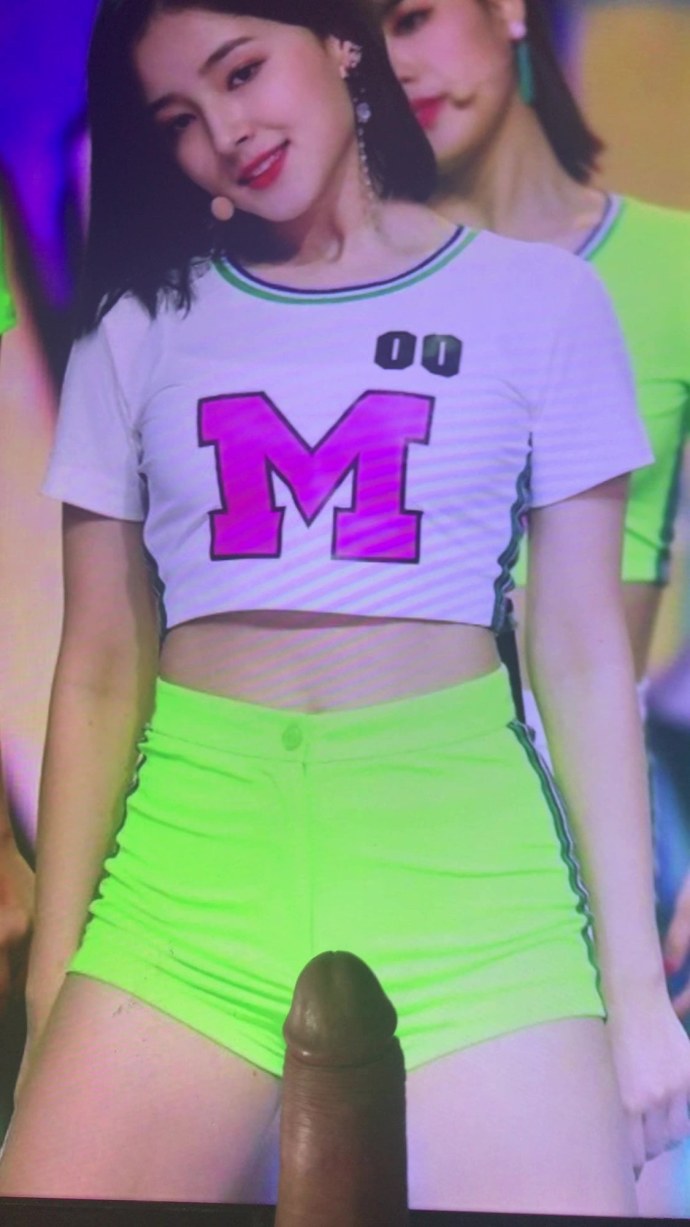 Нэнси момолэнд хот ххх