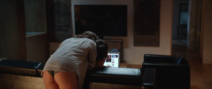 Голая Вася из фильма Ивановых