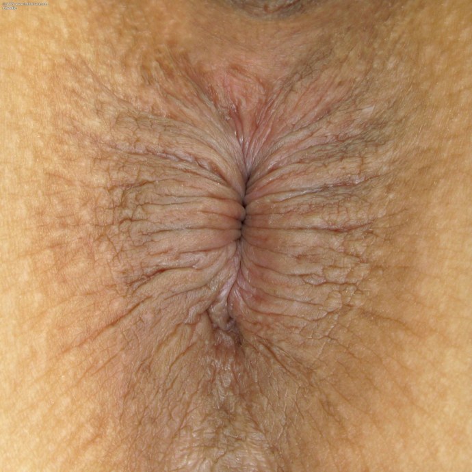 Мужской анал крупным планом