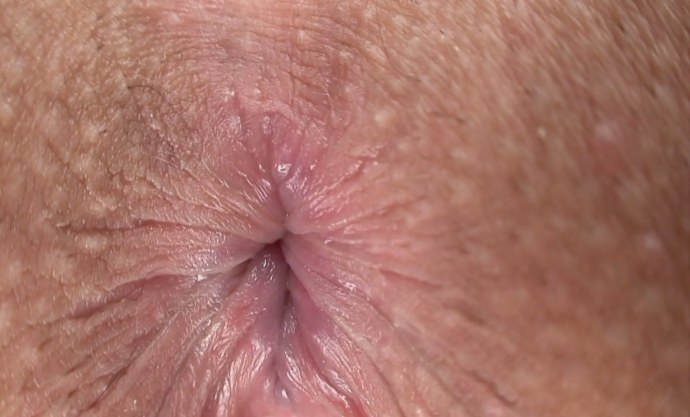 Мужской анал крупным планом