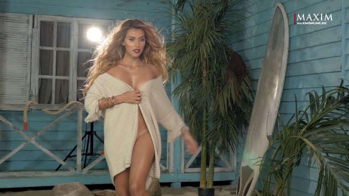 Леся Никитюк feet