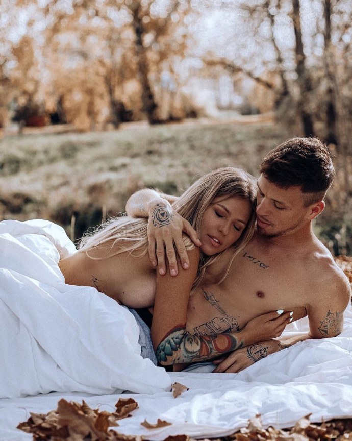 Голые сиськи Риты Дакоты