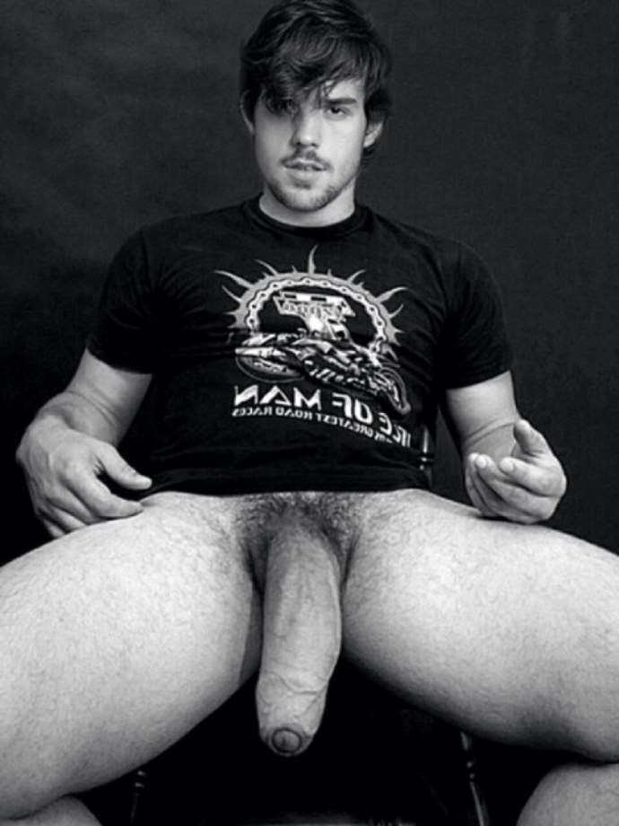 Голые парни с огромными членами