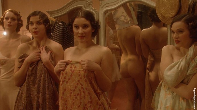 Наталия Тена игра престолов ню