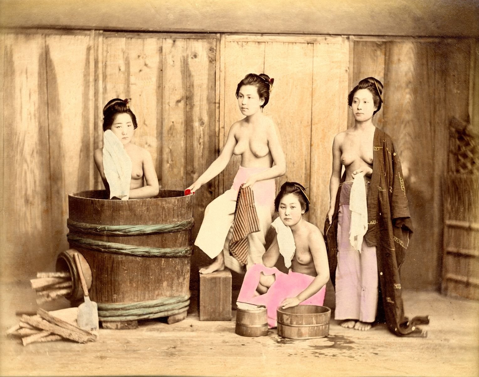 голые японки моются в фото 44