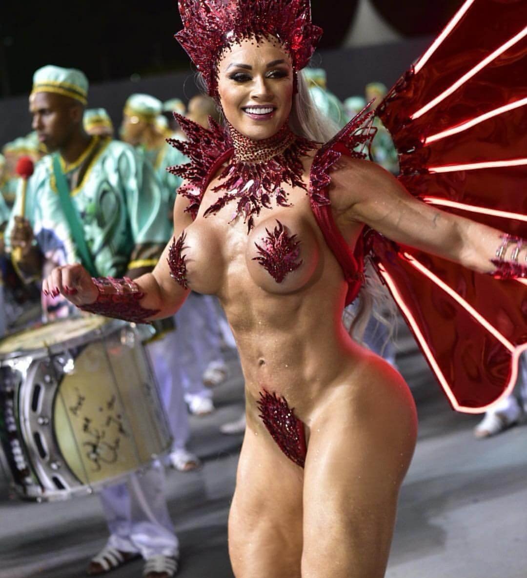фото голая карнавал в бразилия фото 40