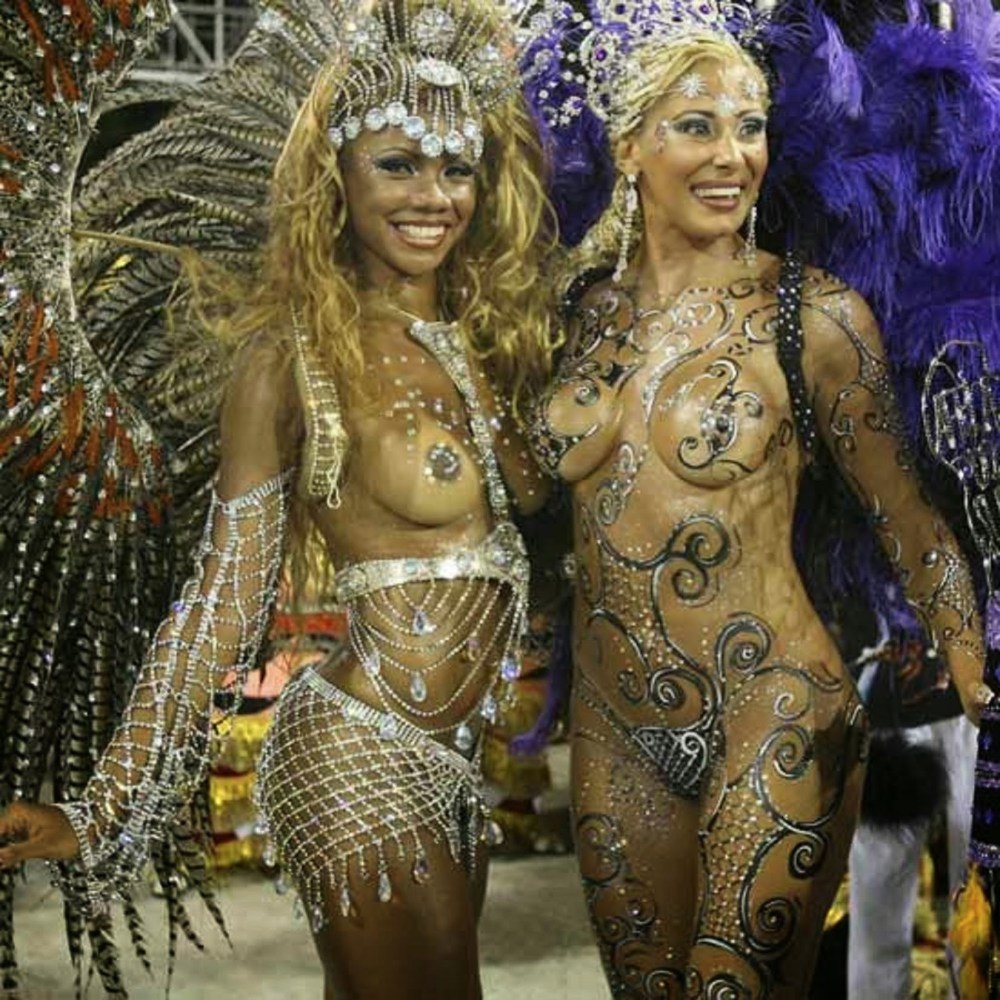 фото голая карнавал в бразилия фото 44