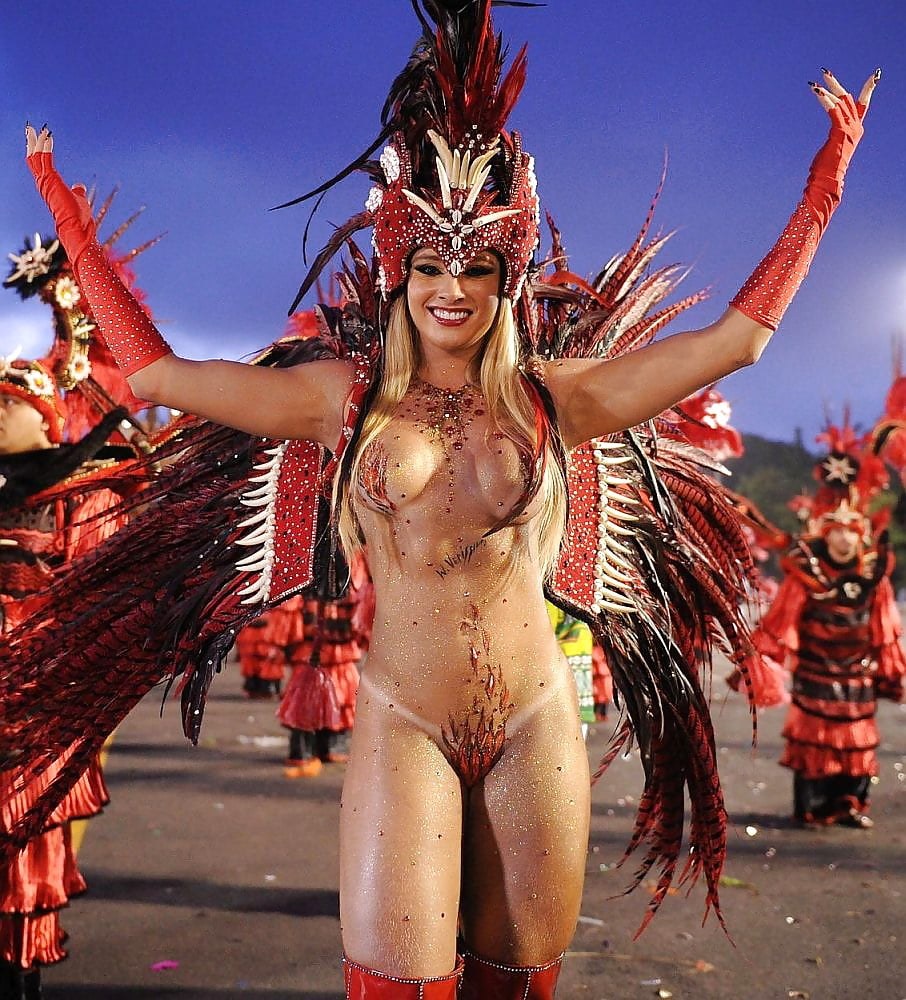 Бразильский карнавал (эротические ФОТО)