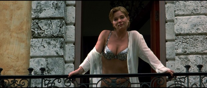 Под юбкой в художественных фильмах