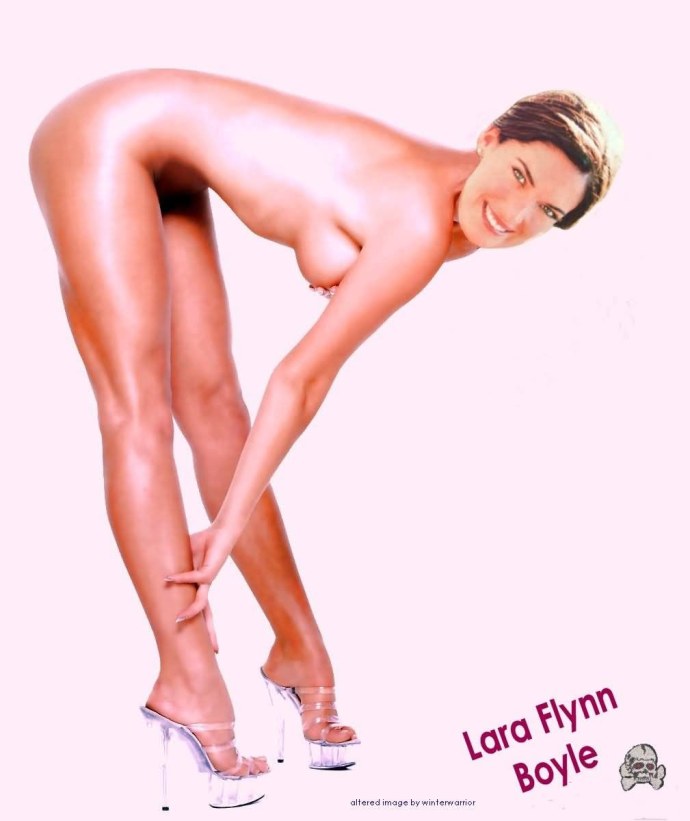 Голая Лара Пулвер (Lara Pulver)