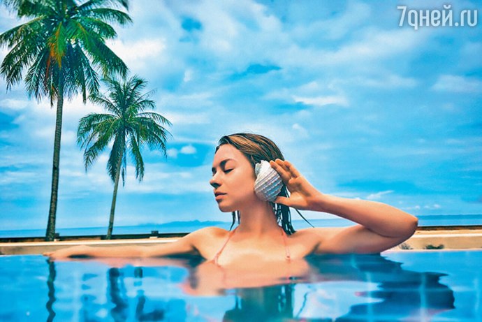 Рина Гришина босиком