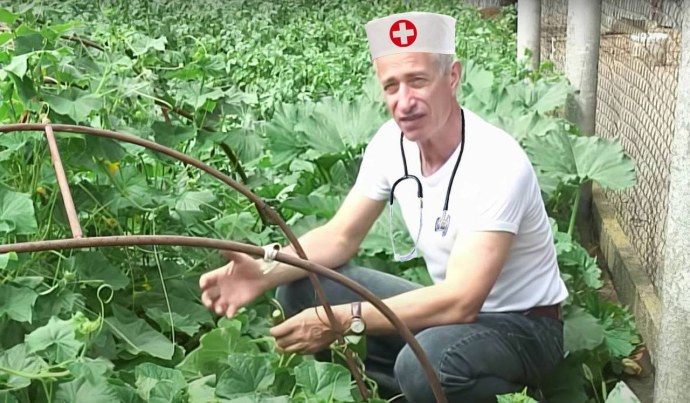 Елена летучая босиком