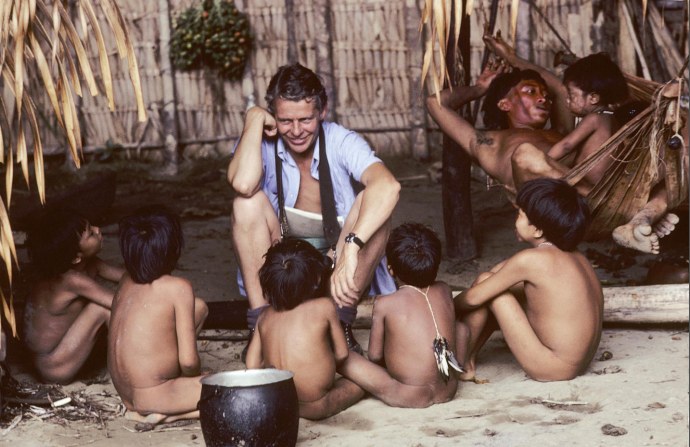 Африканские племена в Африке ню