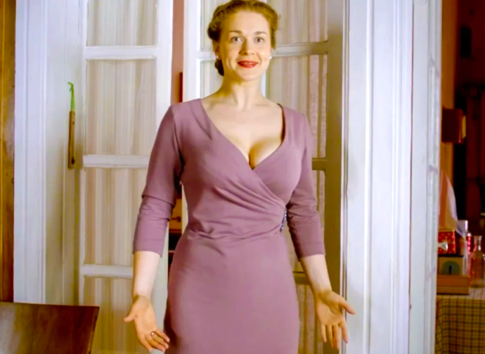 Эбигейл Бреслин бикини