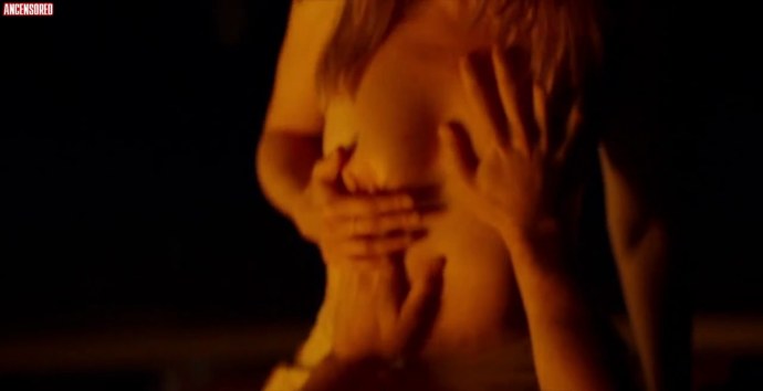 Ициар Итуньо эротические сцены