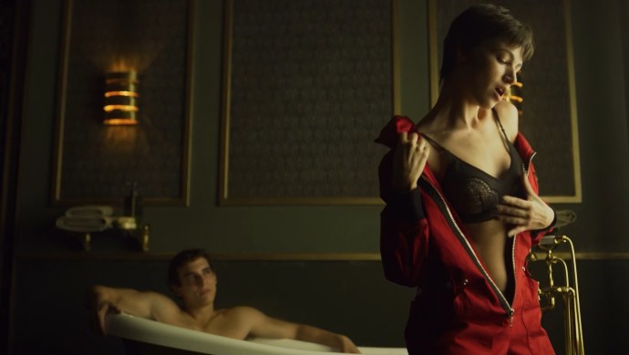 Альба Флорес голая голая