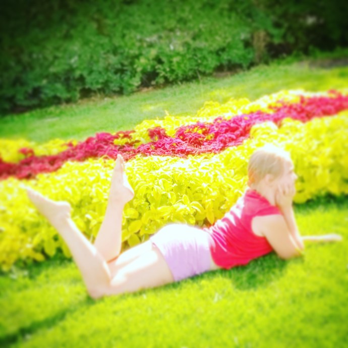 Tomorrow x together знак