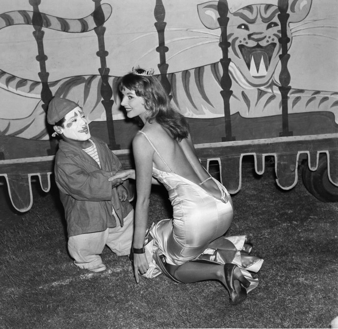 Викки Дуган плейбой голая