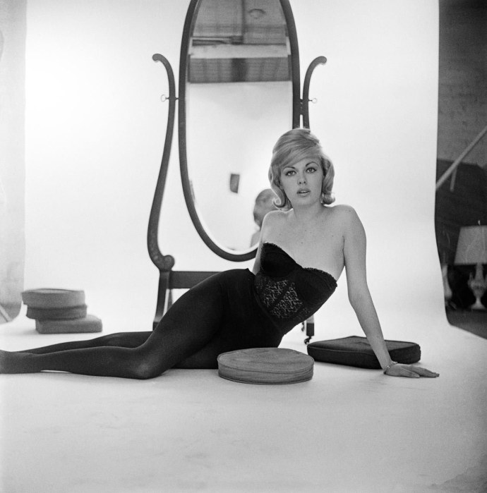 Вики Дугган голая