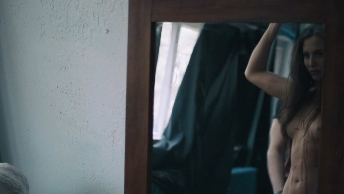 Джун Рафаэль бикини