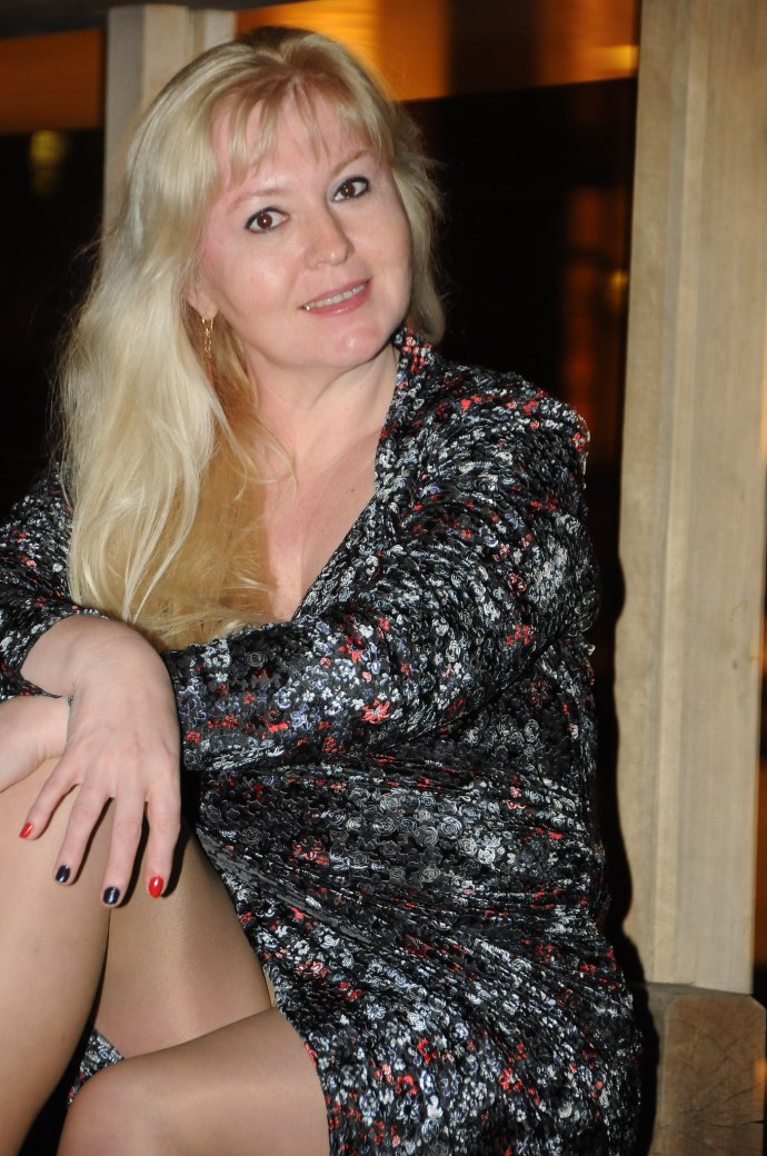 Взрослая русская женщина 45 лет