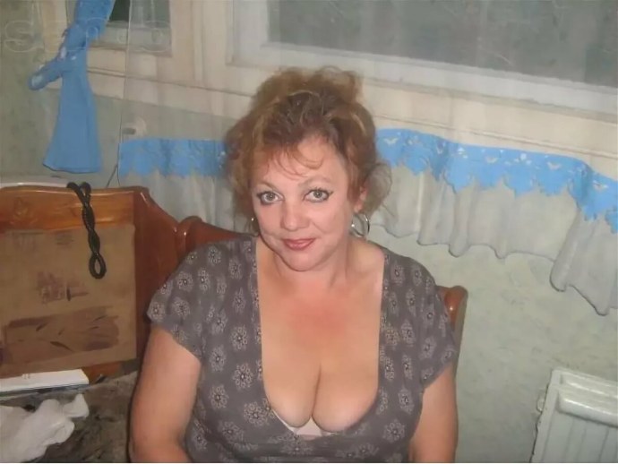 Одинокие старые женщины