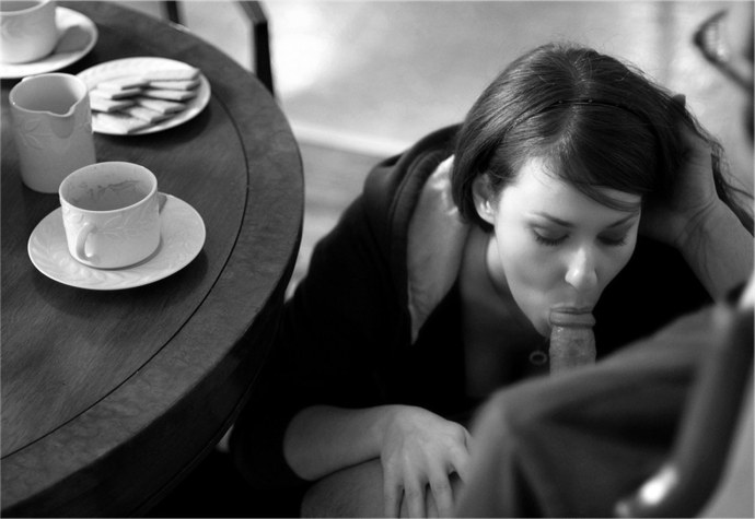 Завтрак в постель с минетом