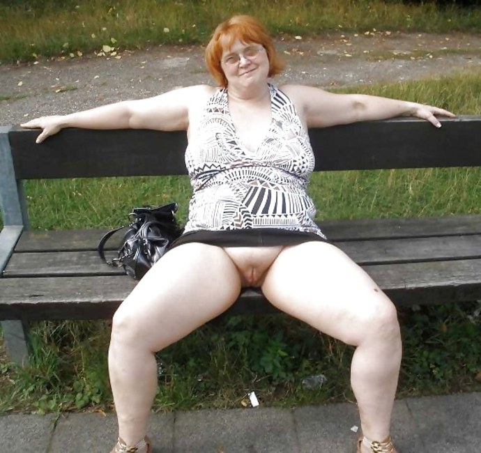 Толстые в юбках без трусов