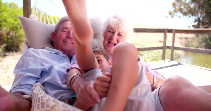 Дед переспал с внучкой
