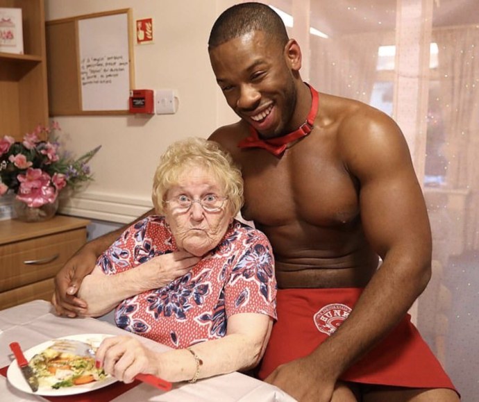 Парень с бабками