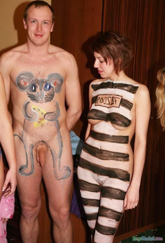 Разрисованные мужики и бабы голые