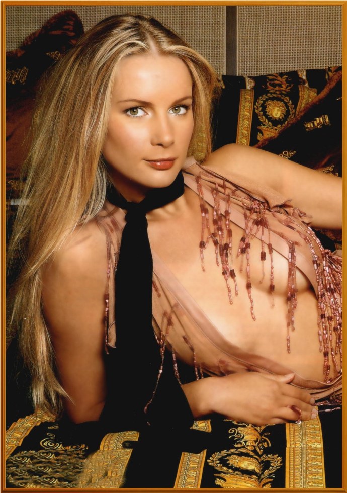 Юля отсосала на камеру