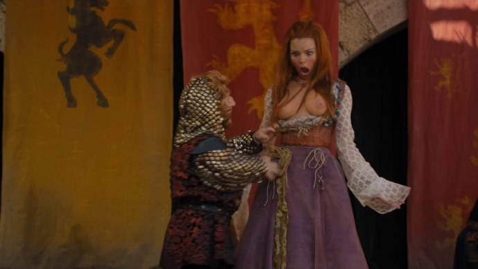 Элайн Пауэлл игра престолов грудь